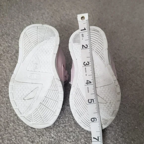 Cute Pink Sneakers sz 5 - Picture 2 of 13